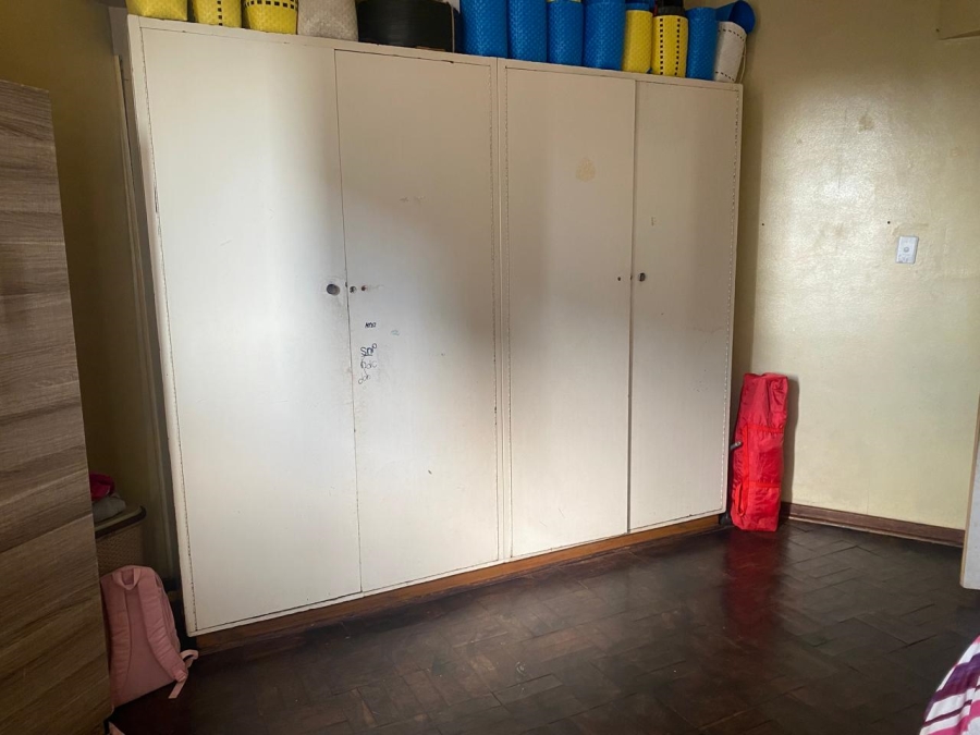 2 Bedroom Property for Sale in Hillbrow Gauteng