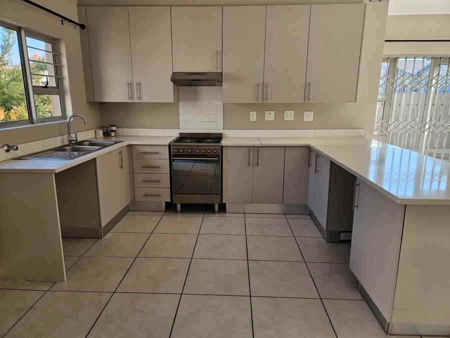 To Let 3 Bedroom Property for Rent in Craighall Gauteng