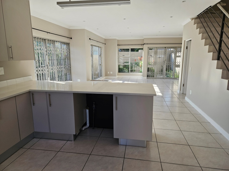 To Let 3 Bedroom Property for Rent in Craighall Gauteng