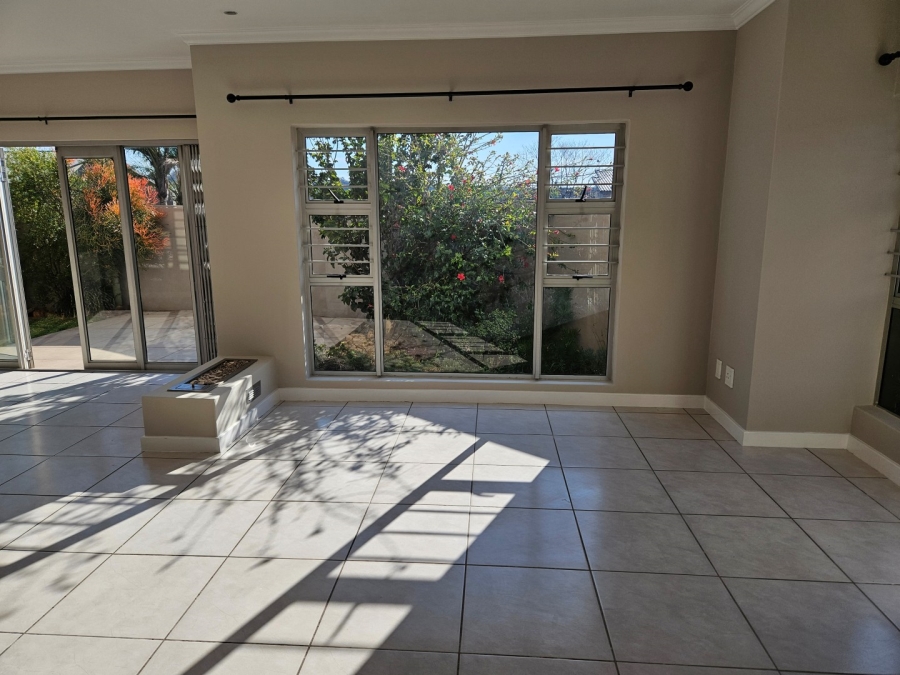 To Let 3 Bedroom Property for Rent in Craighall Gauteng