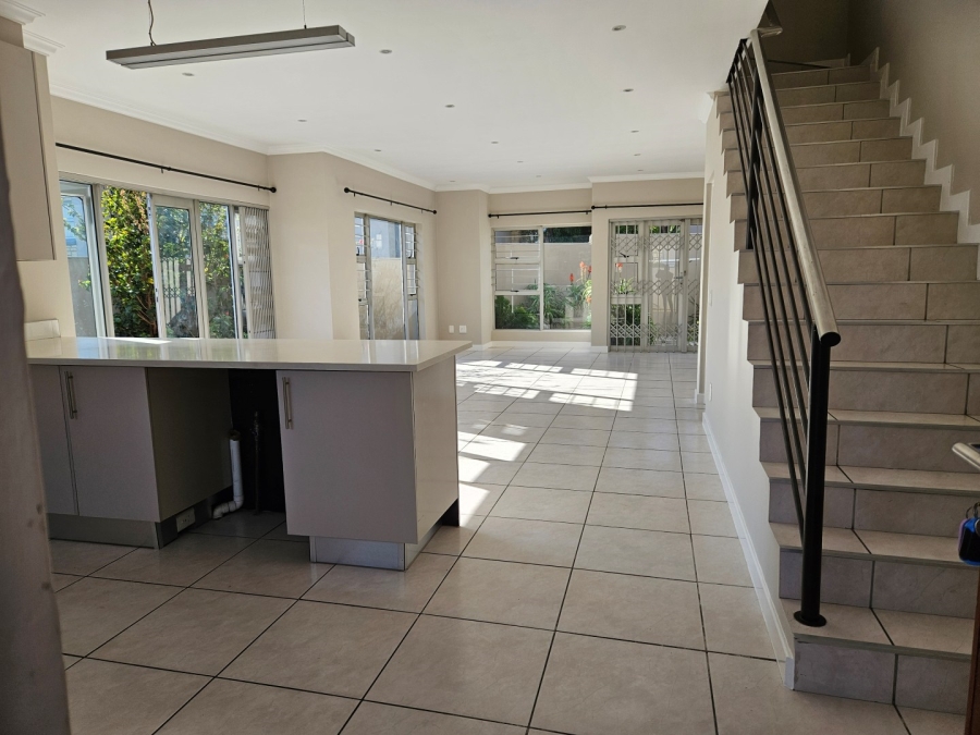 To Let 3 Bedroom Property for Rent in Craighall Gauteng