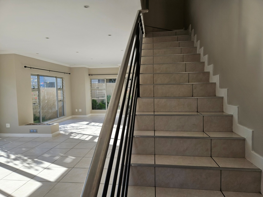 To Let 3 Bedroom Property for Rent in Craighall Gauteng