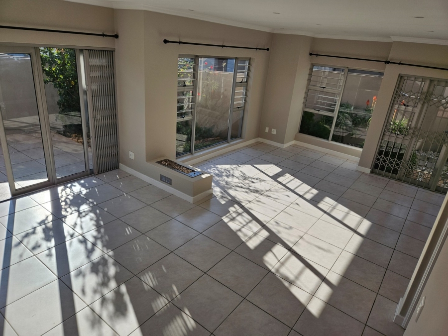 To Let 3 Bedroom Property for Rent in Craighall Gauteng