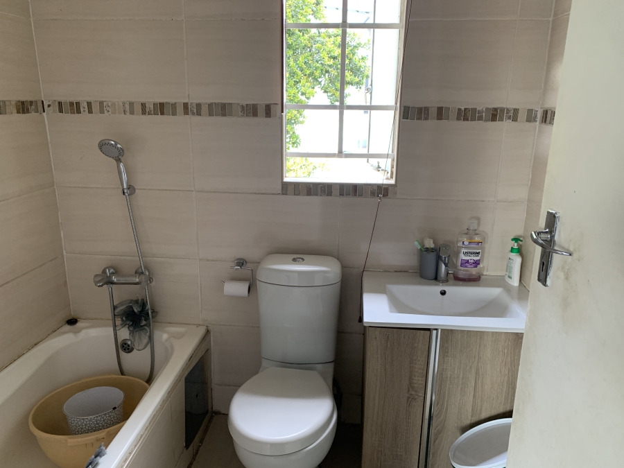 To Let 2 Bedroom Property for Rent in Sharonlea Gauteng