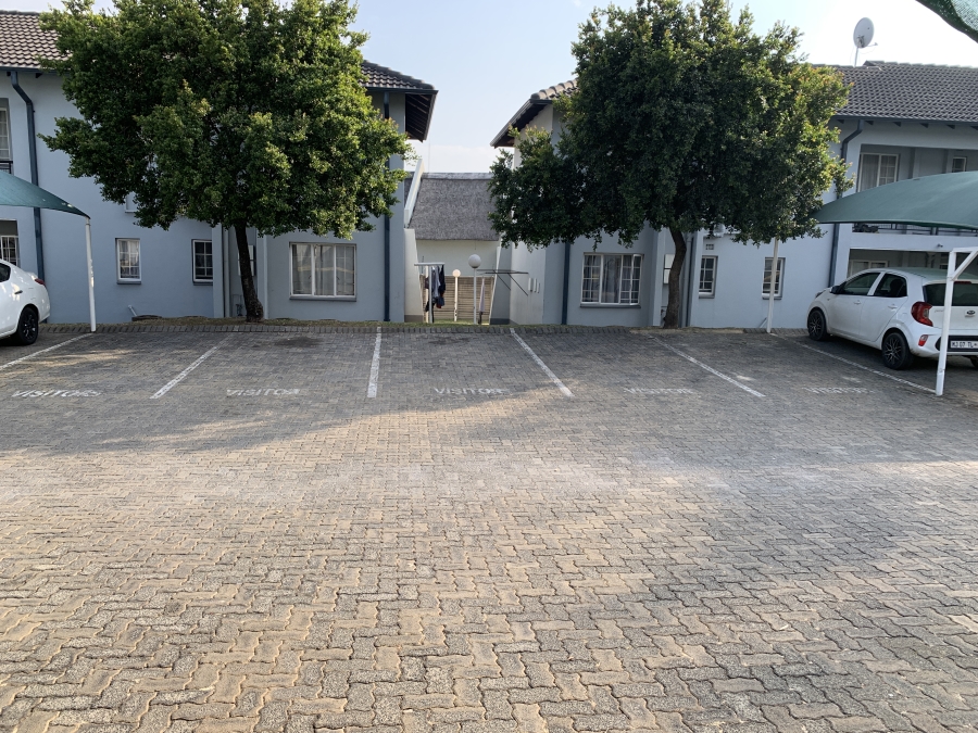 To Let 2 Bedroom Property for Rent in Sharonlea Gauteng