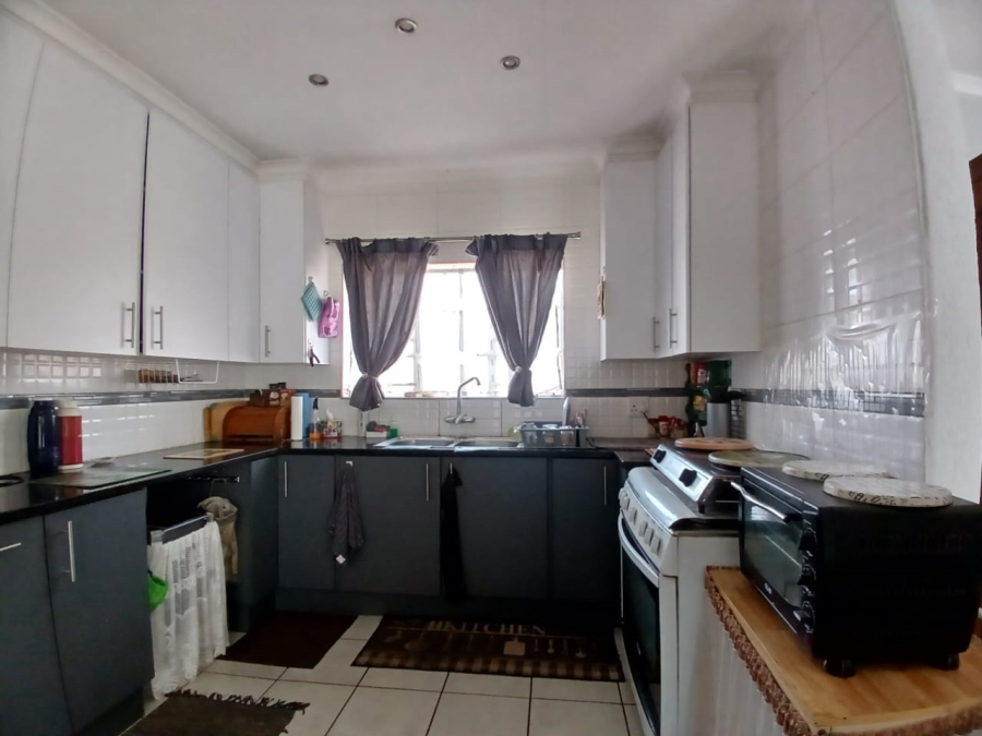 3 Bedroom Property for Sale in Randpoort Gauteng