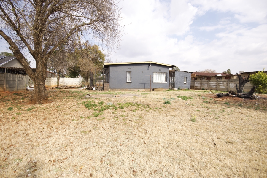 3 Bedroom Property for Sale in Westonaria Gauteng