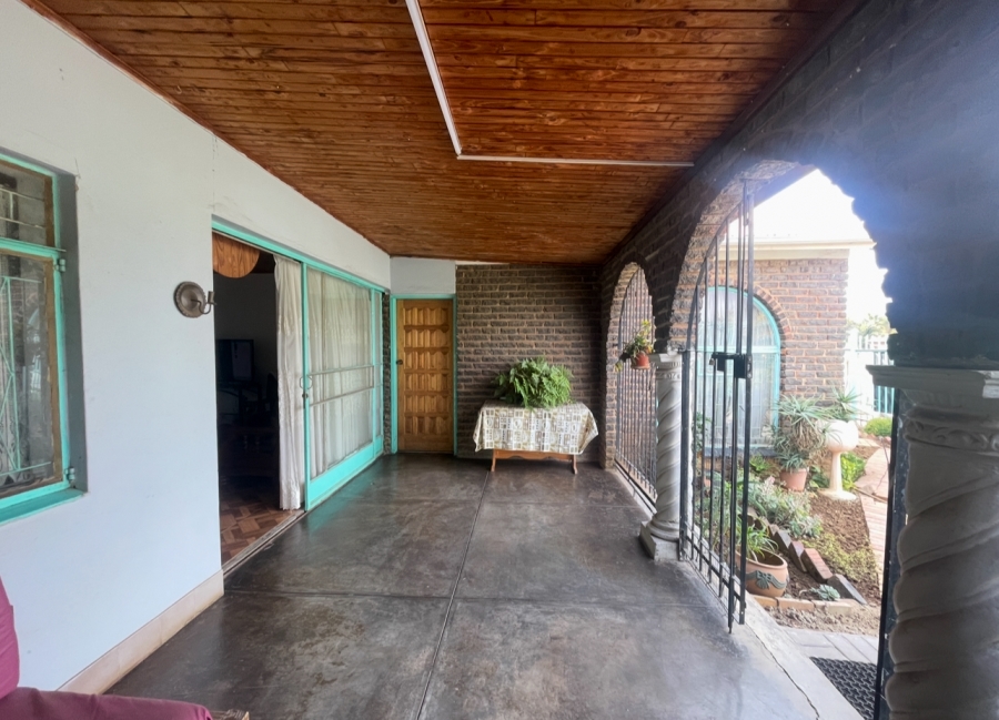 4 Bedroom Property for Sale in Danville Gauteng