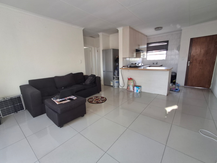 2 Bedroom Property for Sale in Vorna Valley Gauteng