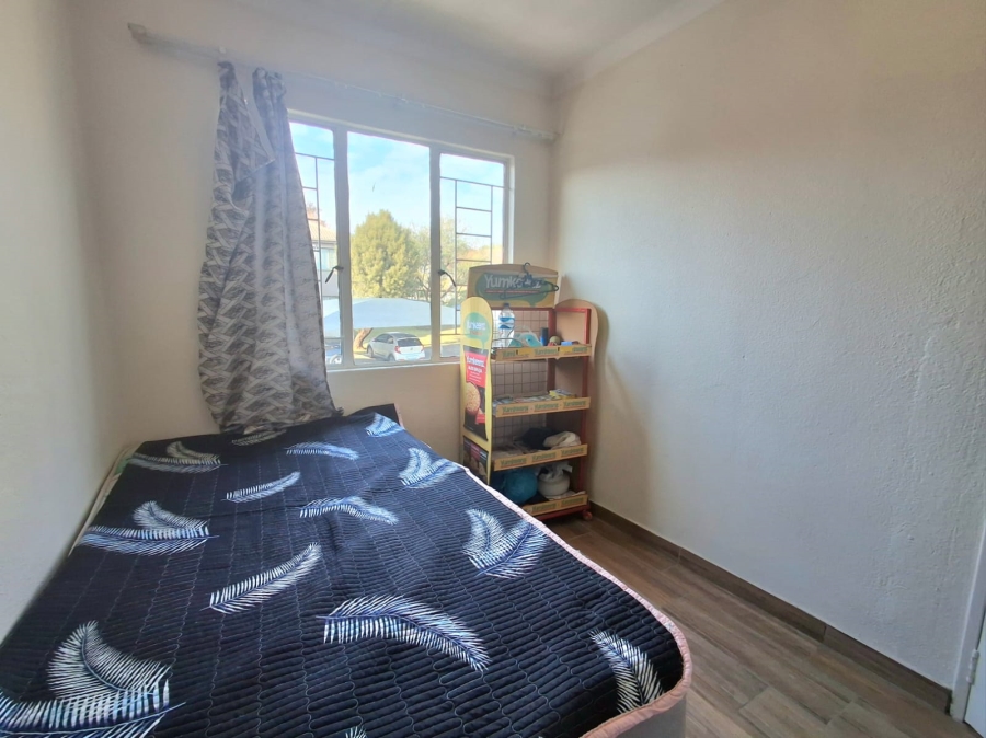 2 Bedroom Property for Sale in Vorna Valley Gauteng
