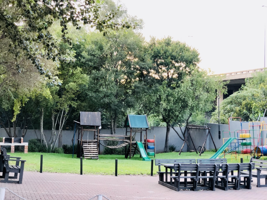 1 Bedroom Property for Sale in Rivonia Gauteng