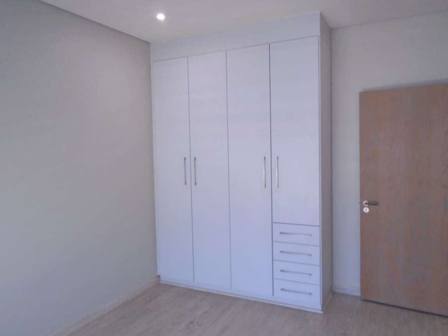 To Let 3 Bedroom Property for Rent in Oaklands Gauteng