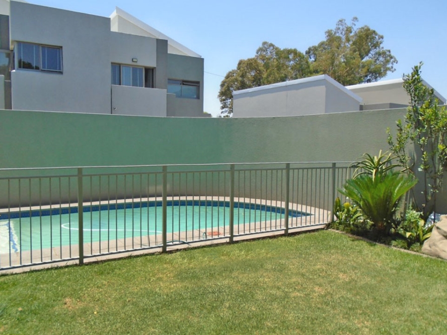 To Let 3 Bedroom Property for Rent in Oaklands Gauteng