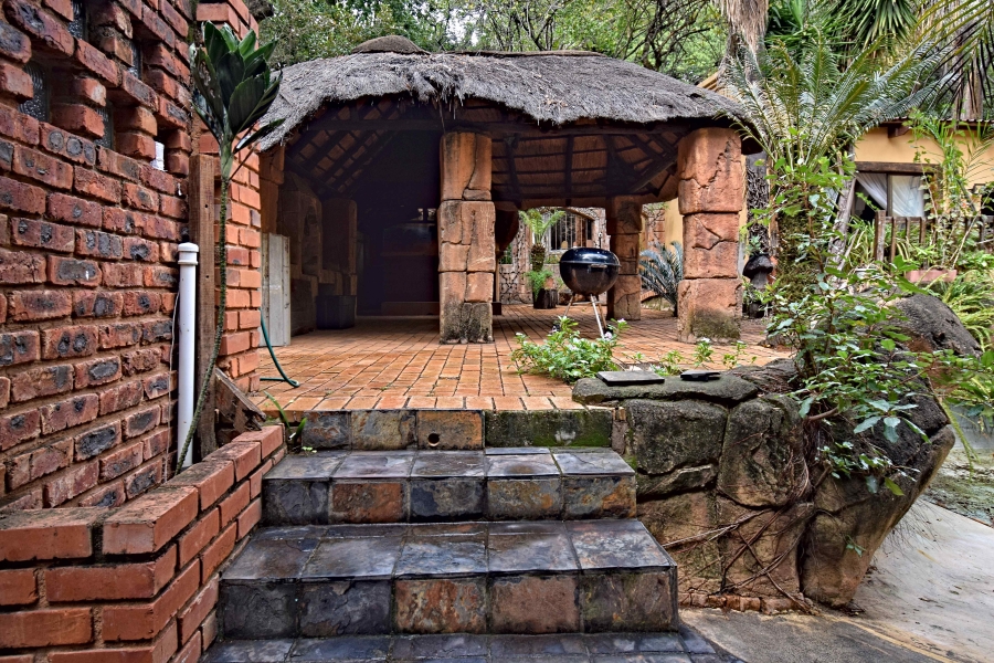 4 Bedroom Property for Sale in Florauna Gauteng