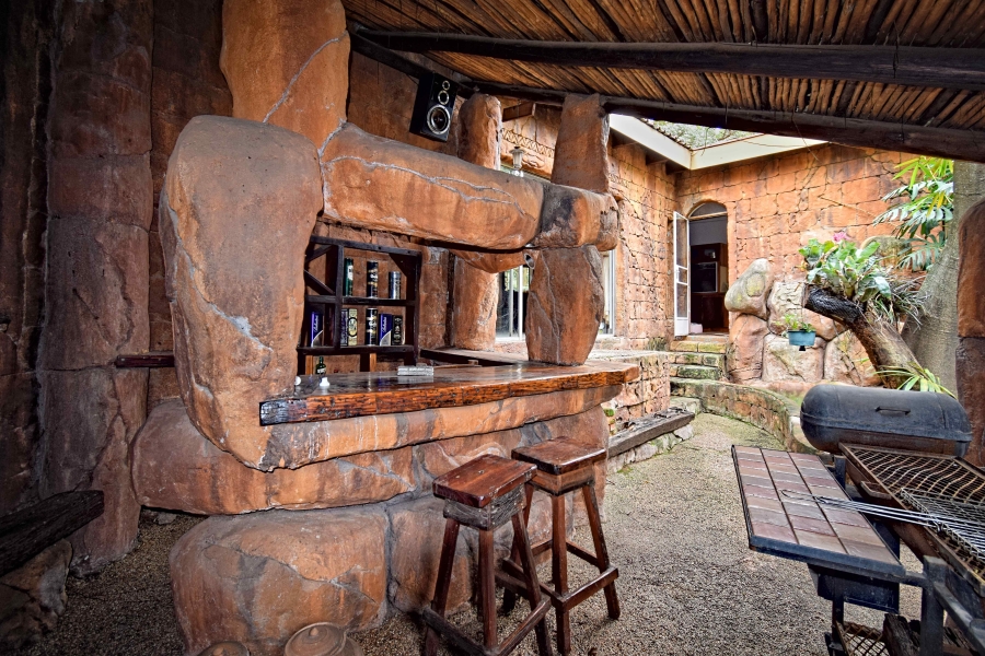 4 Bedroom Property for Sale in Florauna Gauteng