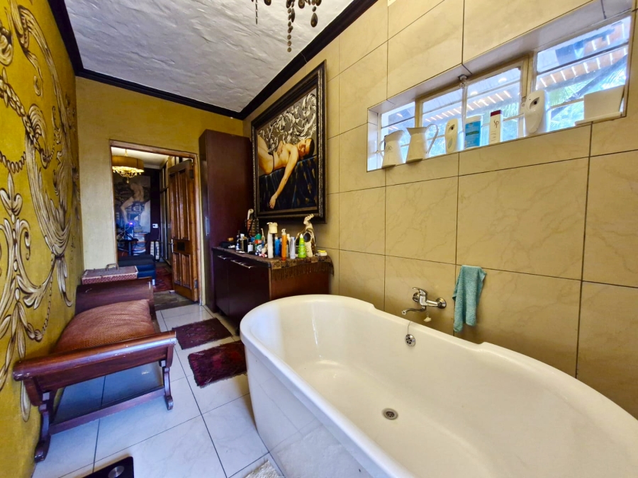 6 Bedroom Property for Sale in Capital Park Gauteng