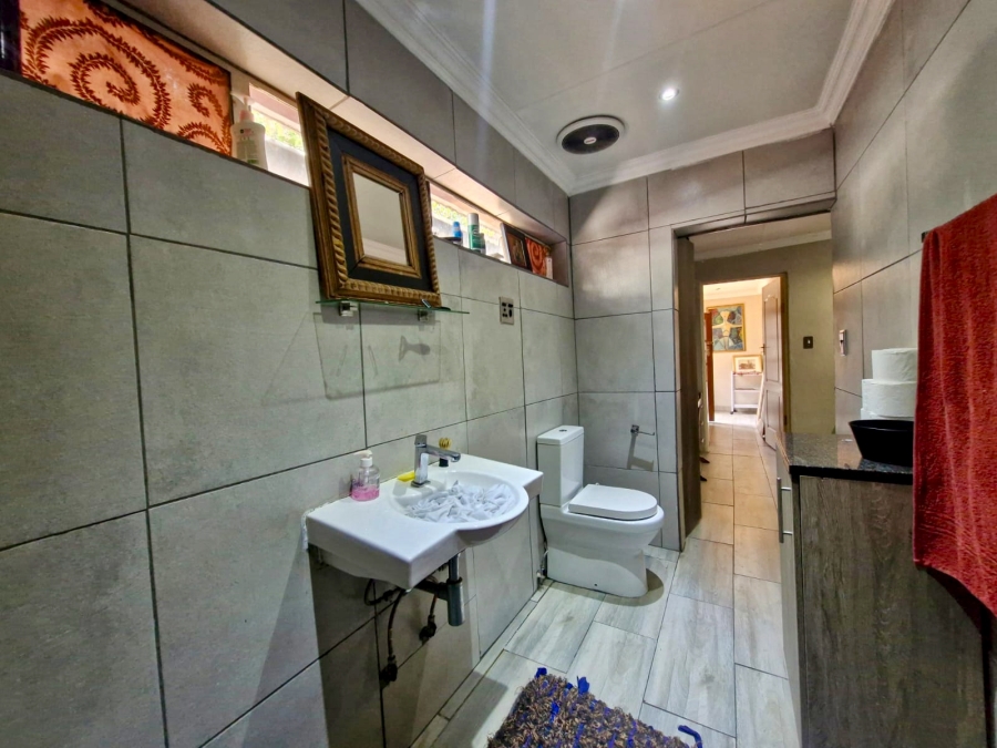 6 Bedroom Property for Sale in Capital Park Gauteng