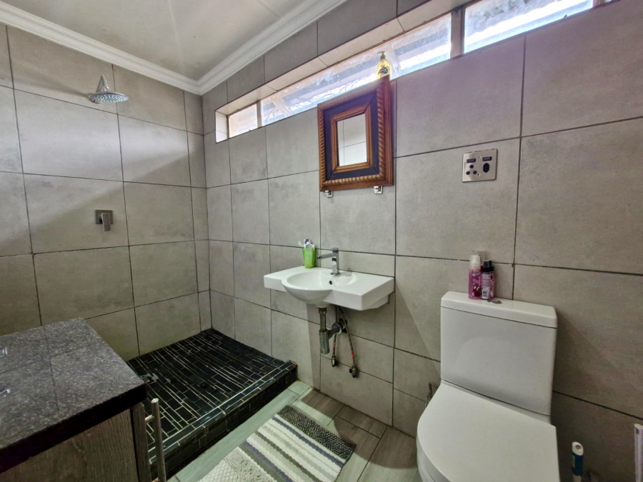 6 Bedroom Property for Sale in Capital Park Gauteng