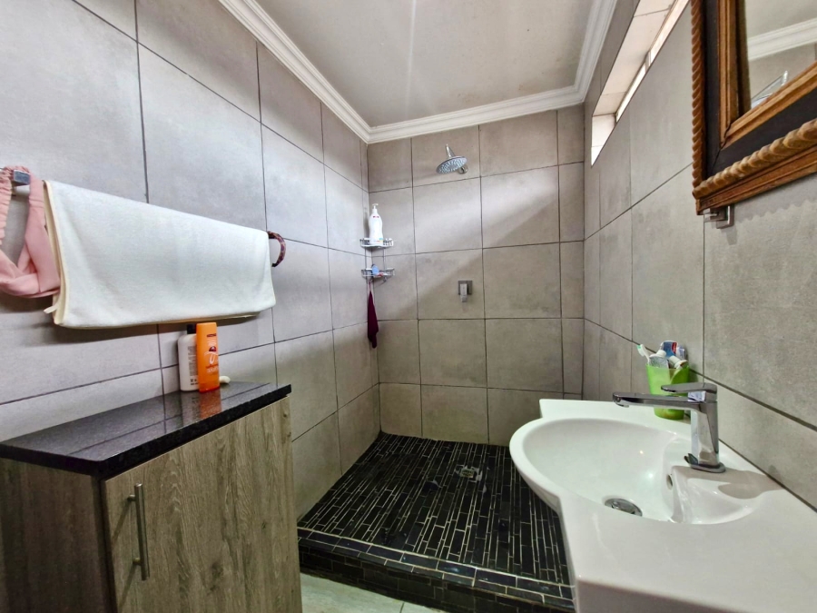 6 Bedroom Property for Sale in Capital Park Gauteng
