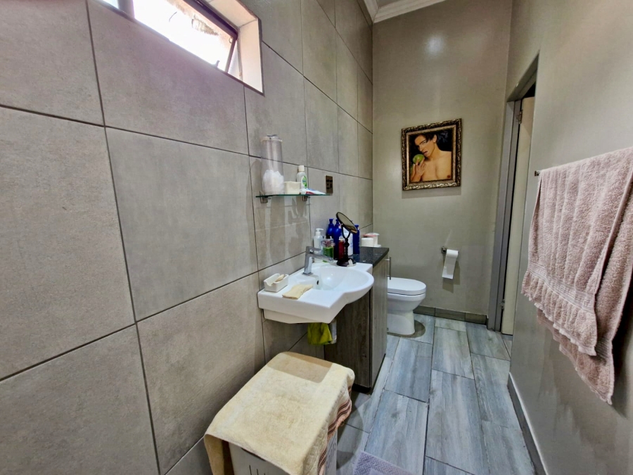6 Bedroom Property for Sale in Capital Park Gauteng