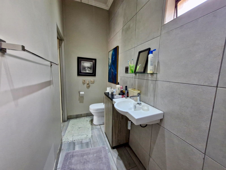 6 Bedroom Property for Sale in Capital Park Gauteng