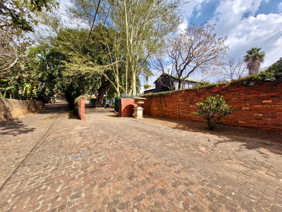 6 Bedroom Property for Sale in Capital Park Gauteng
