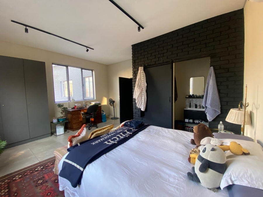 2 Bedroom Property for Sale in Sandton Central Gauteng