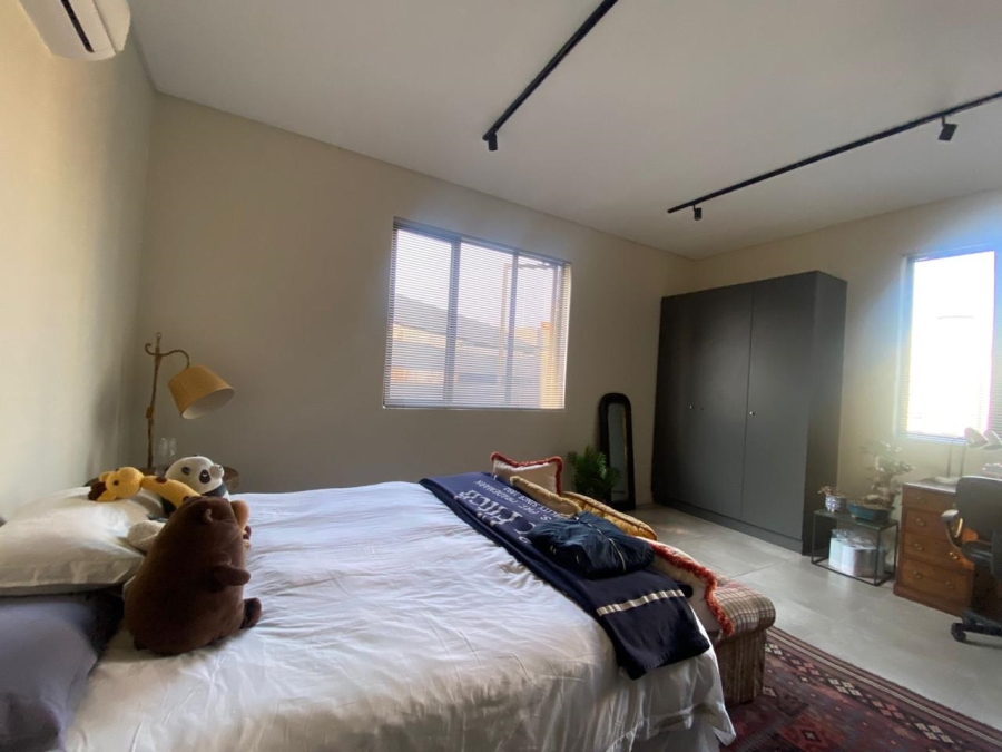 2 Bedroom Property for Sale in Sandton Central Gauteng