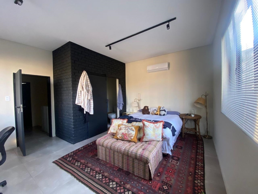 2 Bedroom Property for Sale in Sandton Central Gauteng