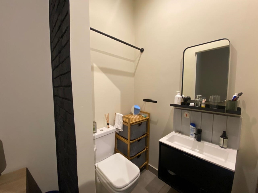 2 Bedroom Property for Sale in Sandton Central Gauteng