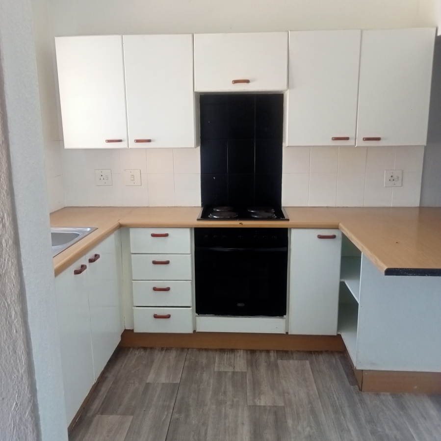 To Let 2 Bedroom Property for Rent in Sundowner Gauteng