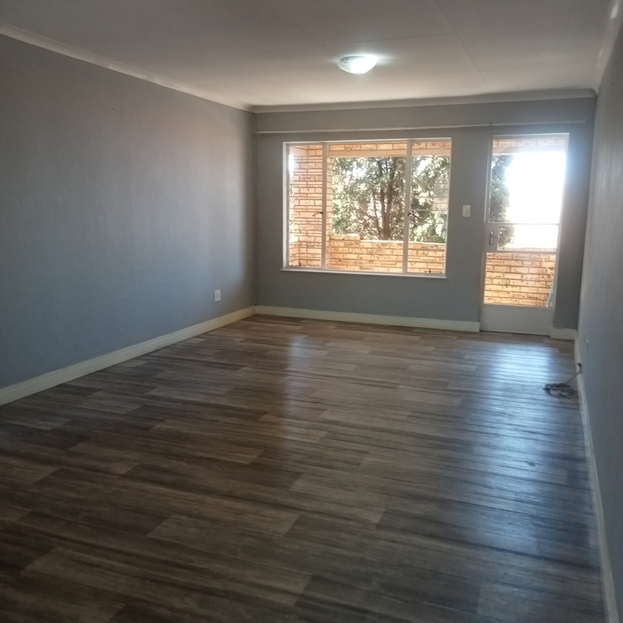 To Let 2 Bedroom Property for Rent in Sundowner Gauteng