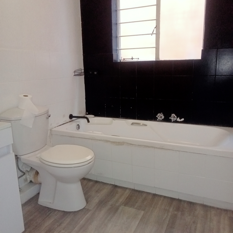 To Let 2 Bedroom Property for Rent in Sundowner Gauteng