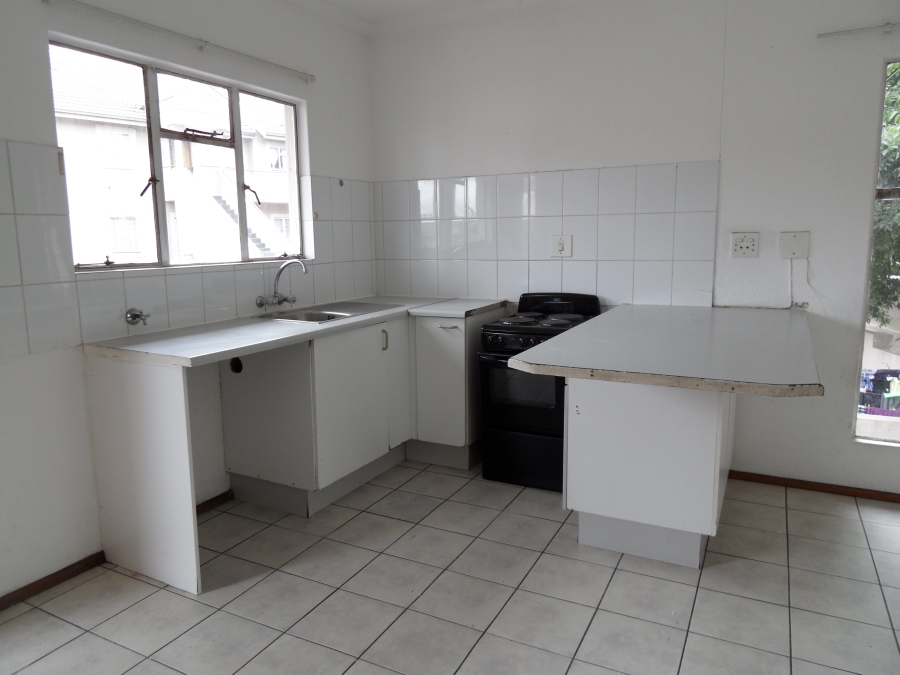 To Let 1 Bedroom Property for Rent in Rembrandt Park Gauteng