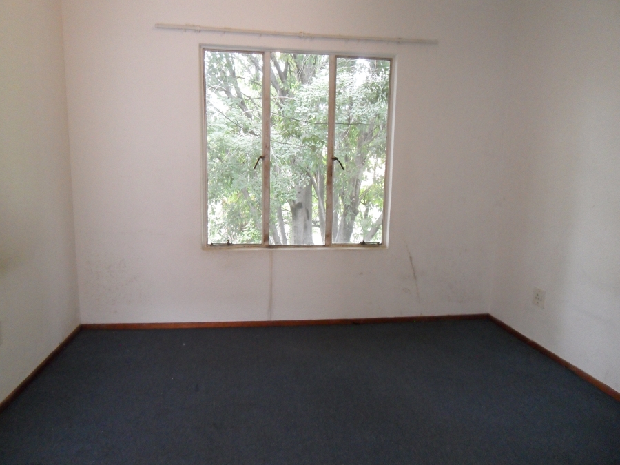 To Let 1 Bedroom Property for Rent in Rembrandt Park Gauteng