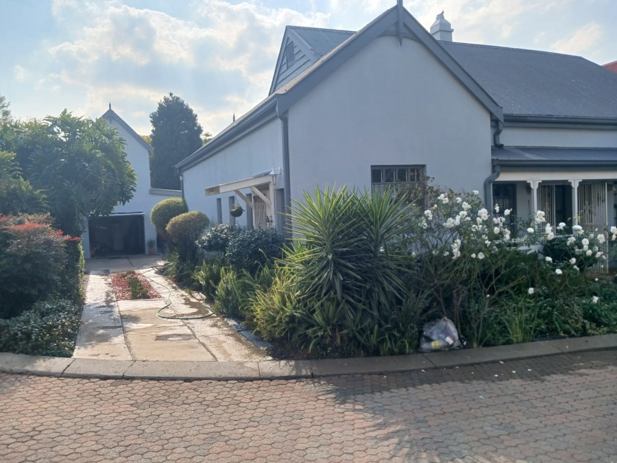 3 Bedroom Property for Sale in Lonehill Gauteng