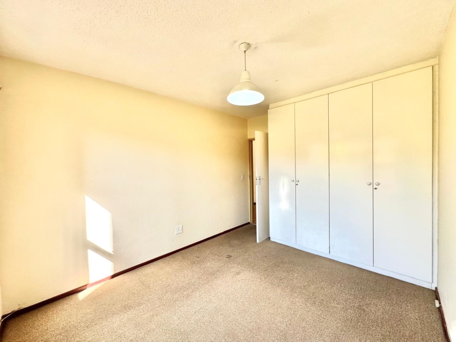 1 Bedroom Property for Sale in President Ridge Gauteng