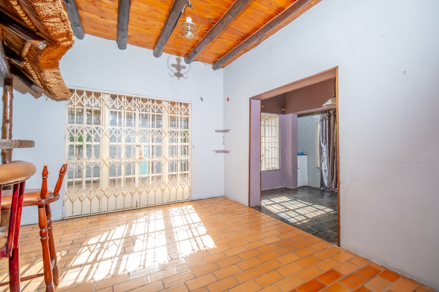 3 Bedroom Property for Sale in Fontainebleau Gauteng