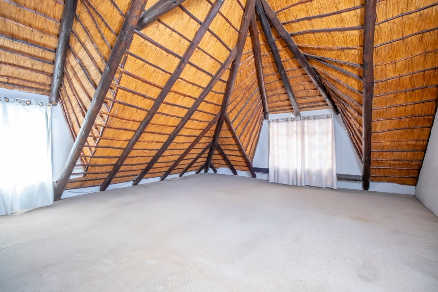 3 Bedroom Property for Sale in Fontainebleau Gauteng