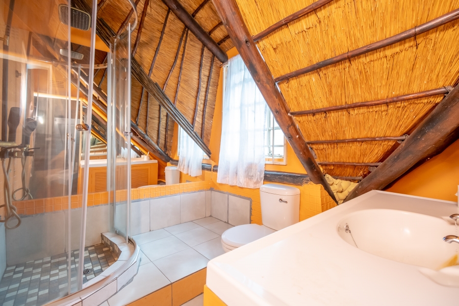 3 Bedroom Property for Sale in Fontainebleau Gauteng