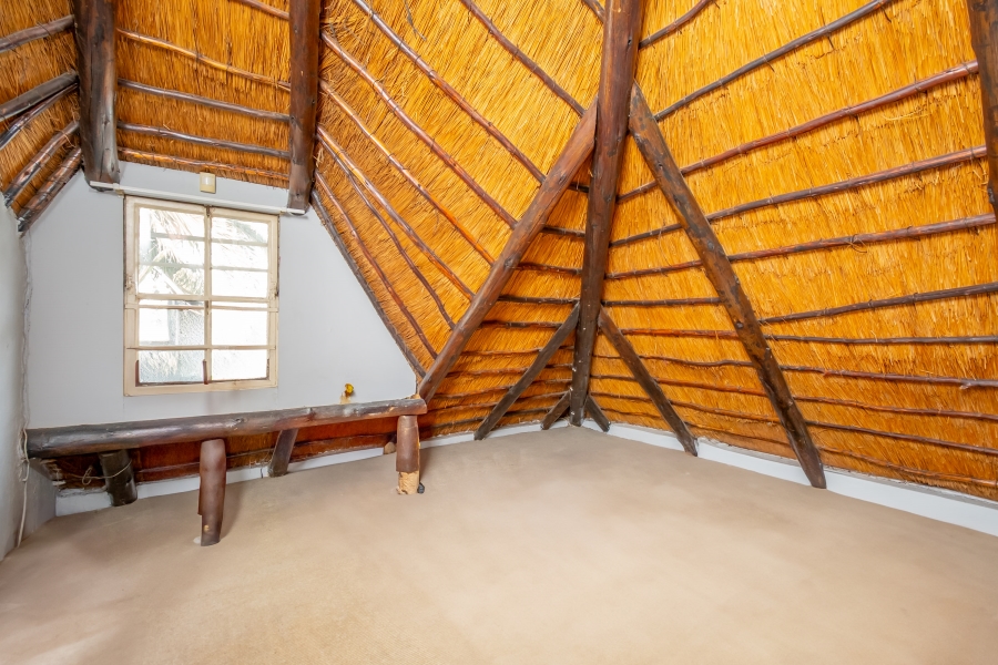 3 Bedroom Property for Sale in Fontainebleau Gauteng