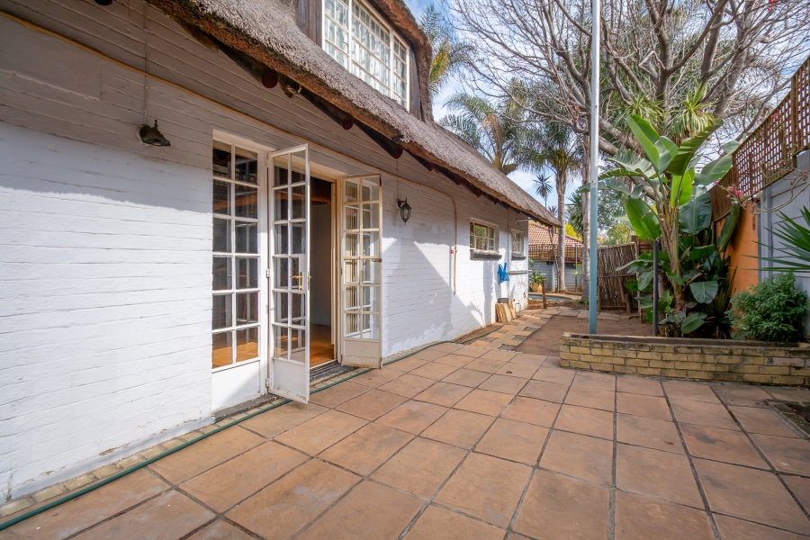 3 Bedroom Property for Sale in Fontainebleau Gauteng