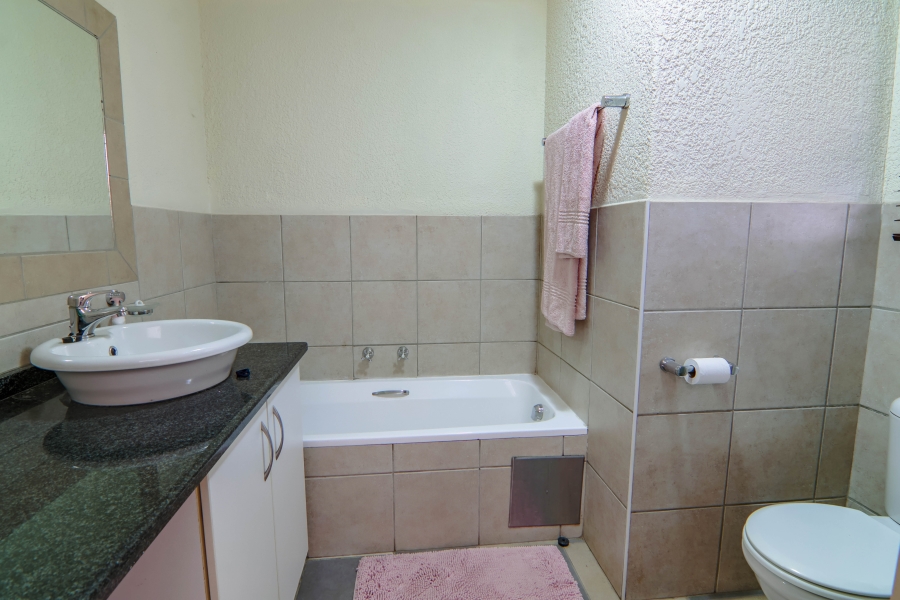 1 Bedroom Property for Sale in Hatfield Gauteng