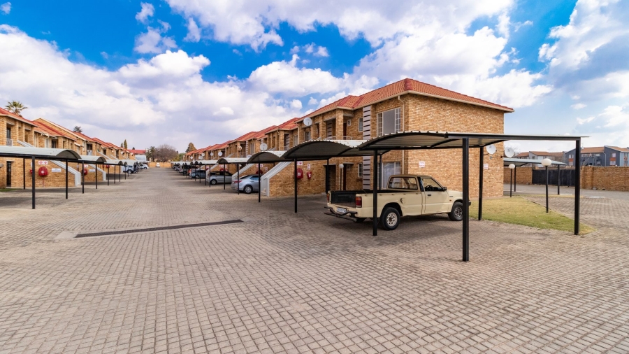 2 Bedroom Property for Sale in Rynfield Gauteng