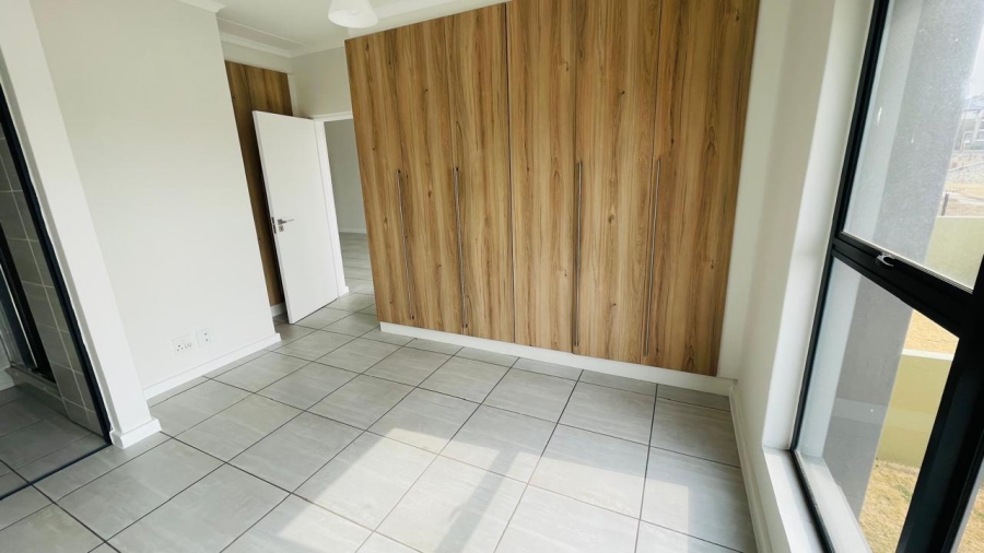 To Let 3 Bedroom Property for Rent in Waterfall Gauteng