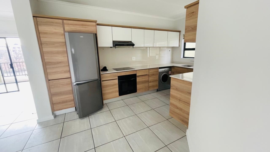 To Let 3 Bedroom Property for Rent in Waterfall Gauteng