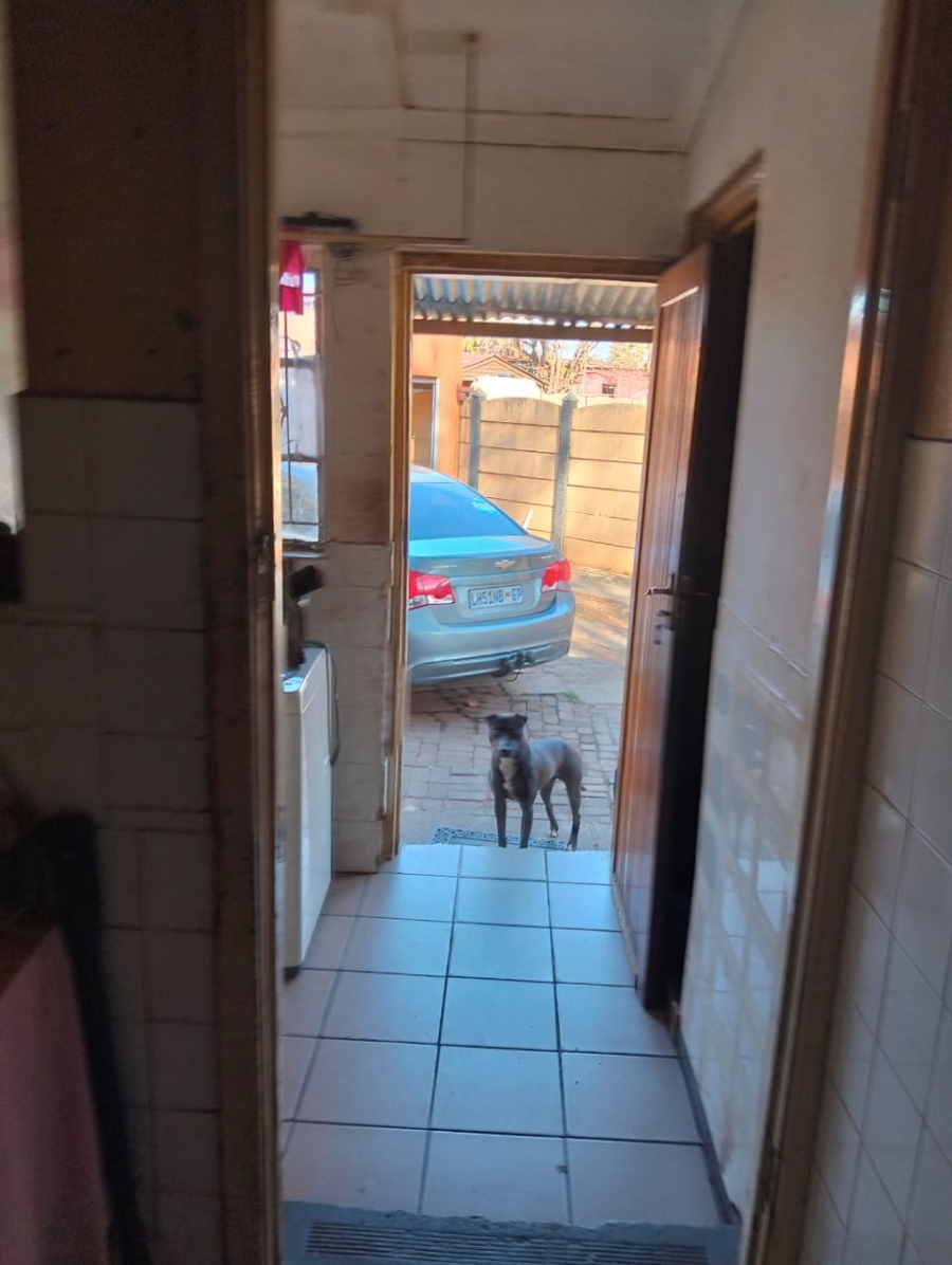 4 Bedroom Property for Sale in Vanderbijlpark CW 5 Gauteng