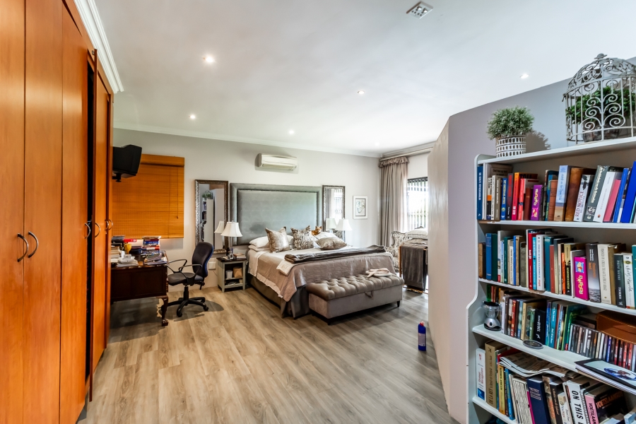 To Let 4 Bedroom Property for Rent in Waverley Gauteng