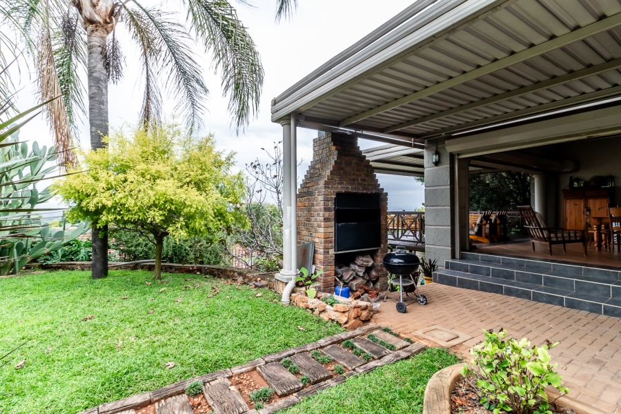 To Let 4 Bedroom Property for Rent in Waverley Gauteng