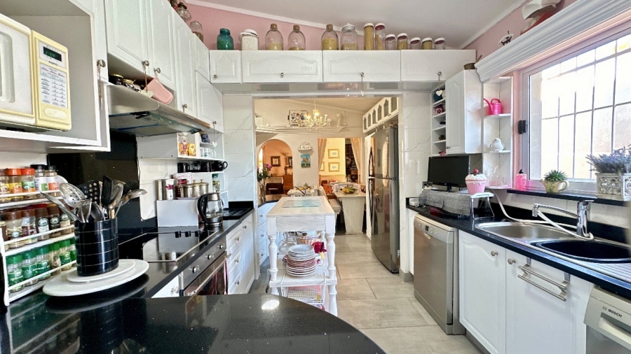 5 Bedroom Property for Sale in Ormonde Gauteng
